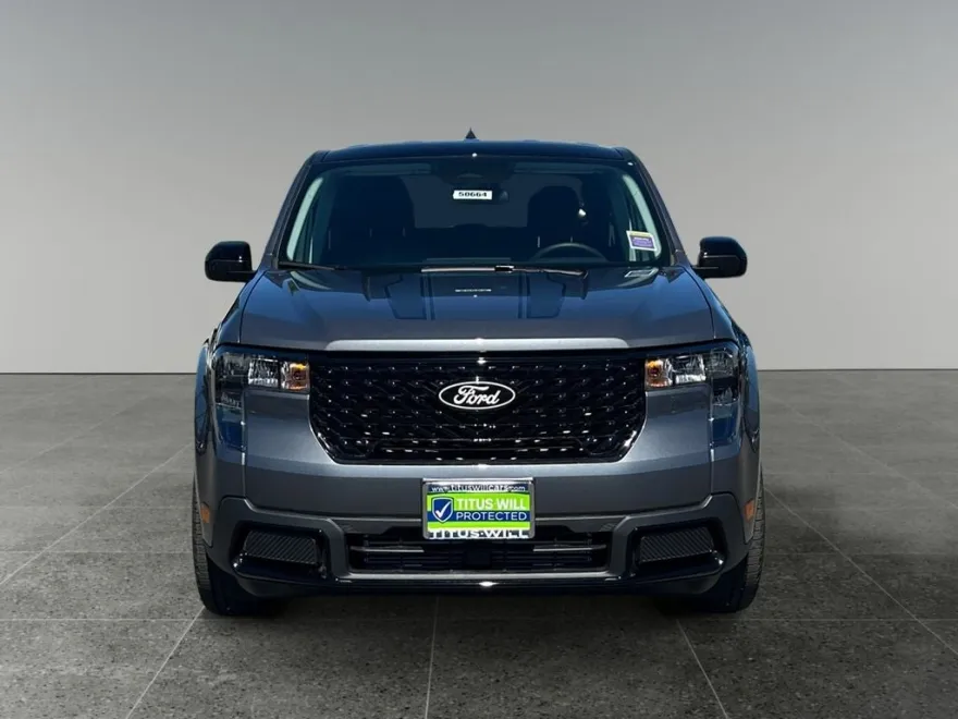 2025 Ford Maverick XLT photo 1