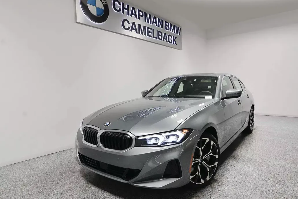 2025 Bmw 330i photo 1