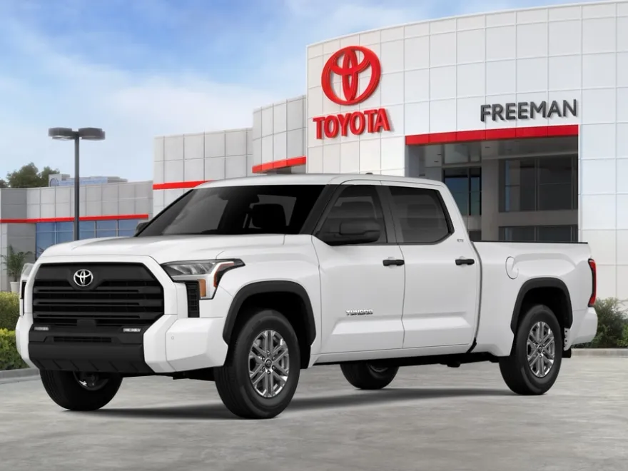 2026 Toyota Tundra SR5 CrewMax photo 1