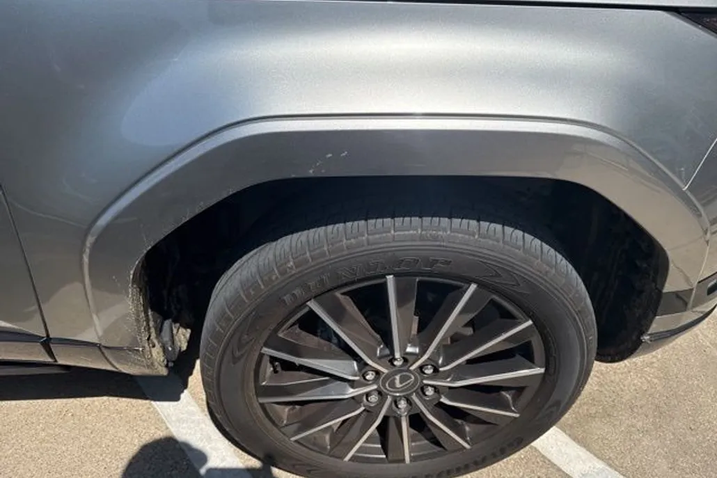 2024 Lexus GX 550 photo 1