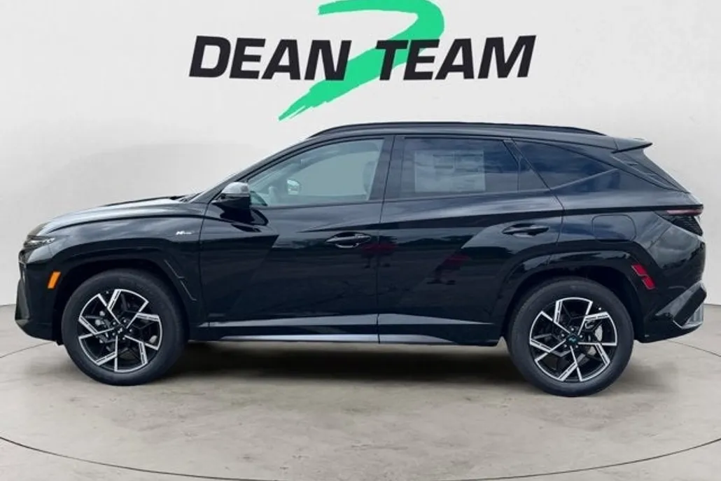 2025 Hyundai Tucson Hybrid N Line photo 1
