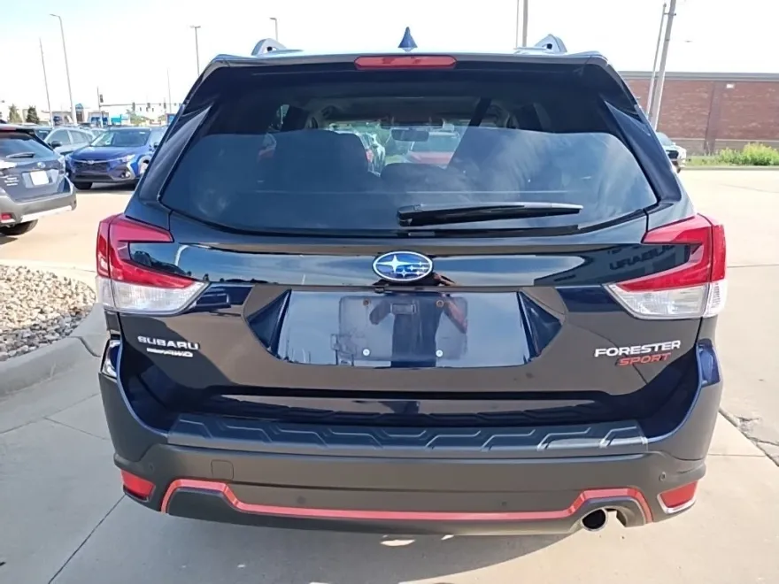 2021 Subaru Forester Sport photo 1