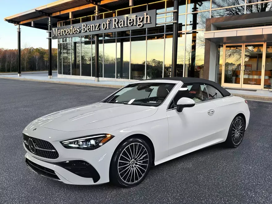 2026 Mercedes Benz CLE 450 Cabriolet photo 1