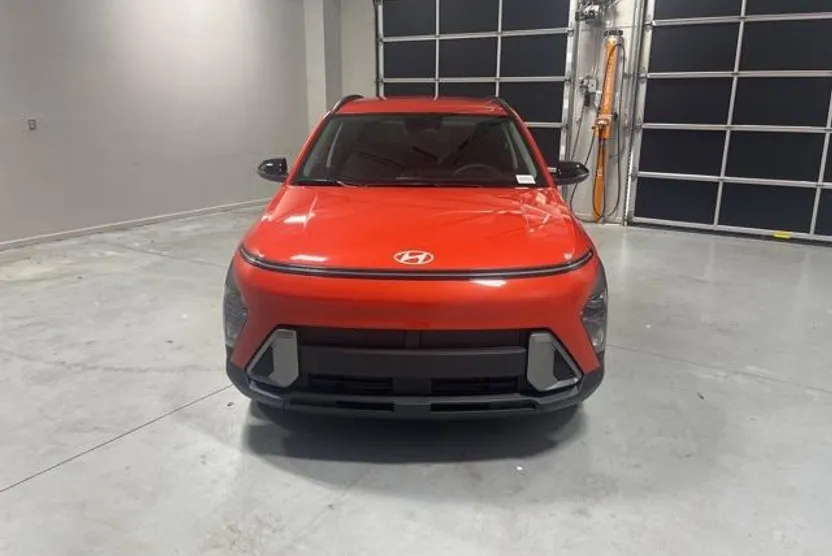 2026 Hyundai Kona SEL photo 1