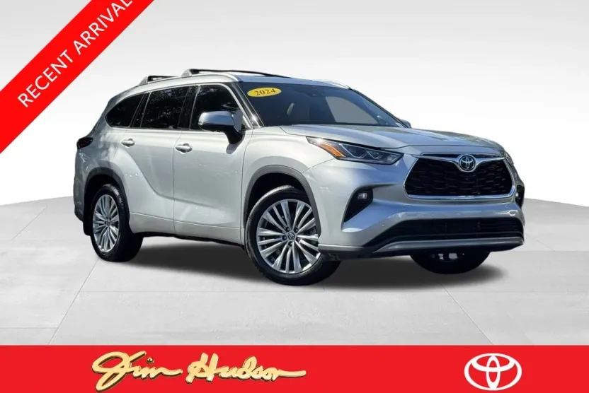 2024 Toyota Highlander Platinum photo 1