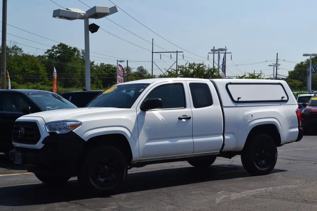 2023 Toyota Tacoma SR photo 1