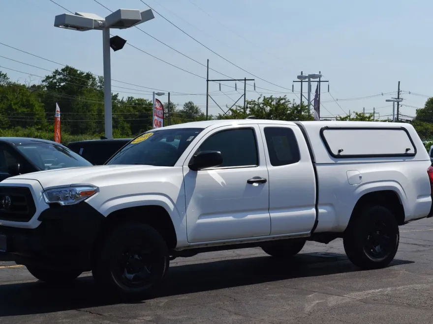 2023 Toyota Tacoma SR photo 1