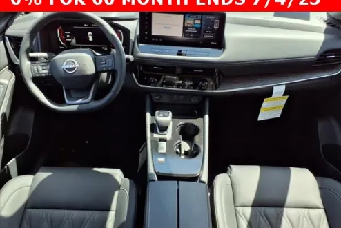 2025 Nissan Rogue Platinum photo 3