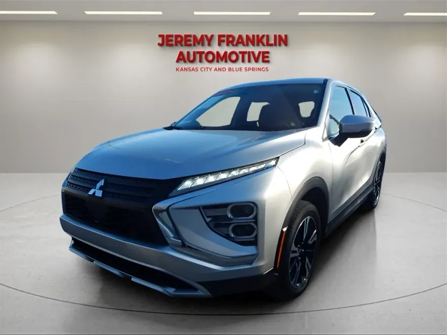 2023 Mitsubishi Eclipse Cross SE photo 1