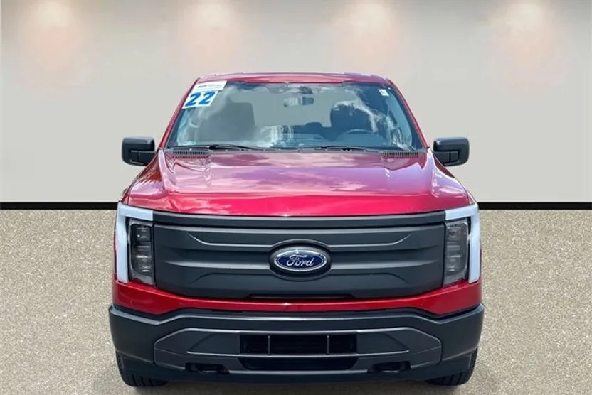 2022 Ford F-150 Lightning photo 1