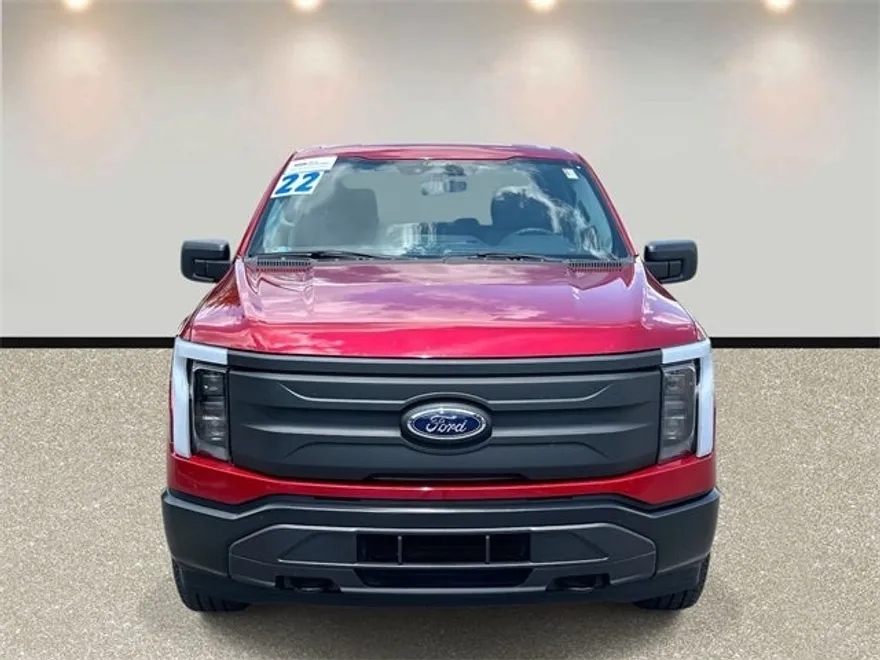 2022 Ford F-150 Lightning photo 1