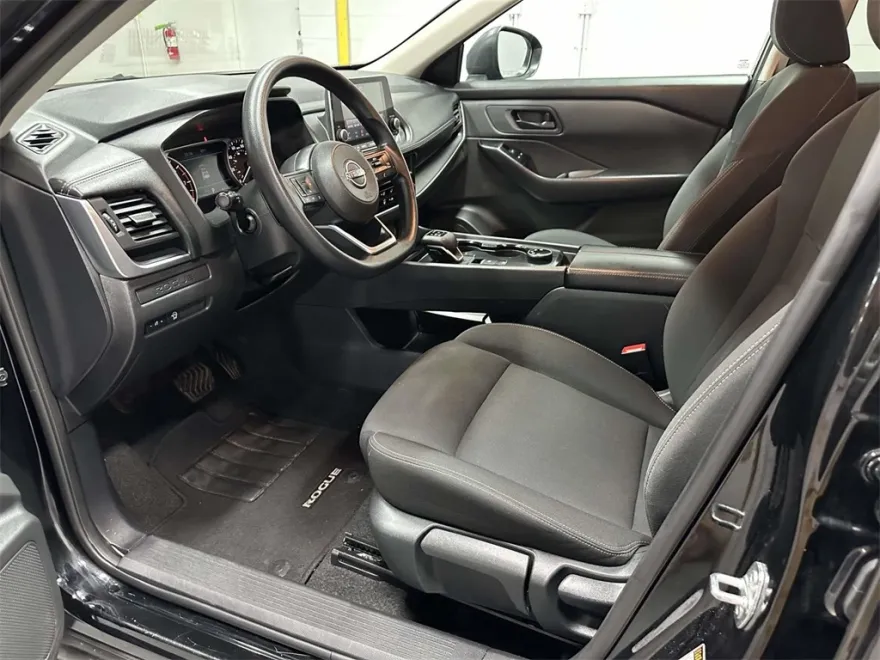 2024 Nissan Rogue S photo 1