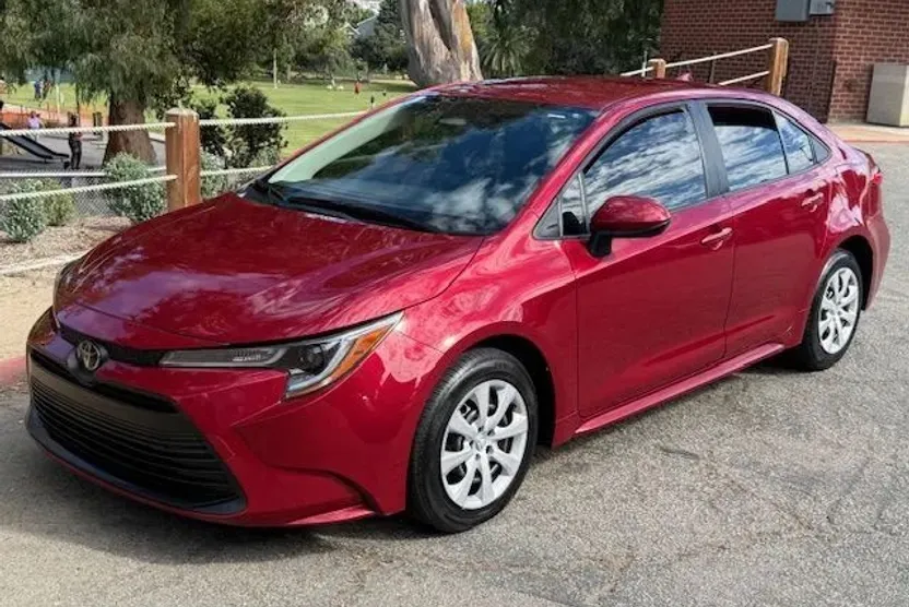 2023 Toyota Corolla SE XLE photo 1
