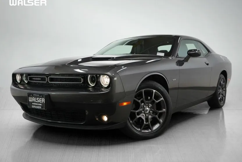 2018 Dodge Challenger GT photo 1