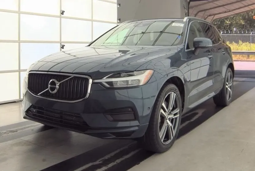 2019 Volvo XC60 T6 Momentum photo 1