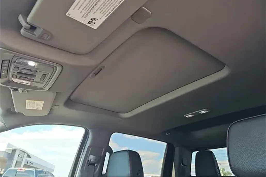 2024 Gmc Sierra 3500 HD Denali photo 1