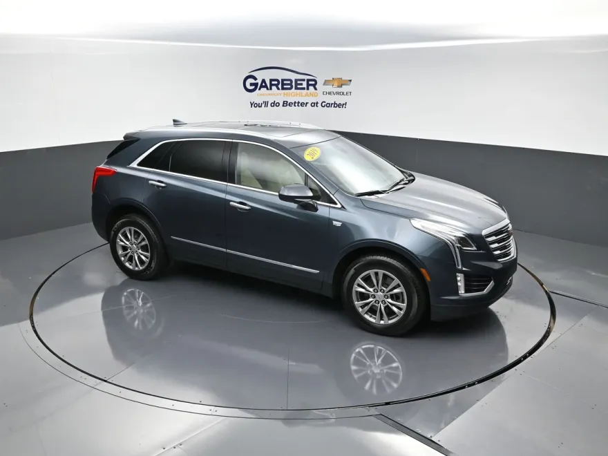 2019 Cadillac XT5 Luxury photo 1