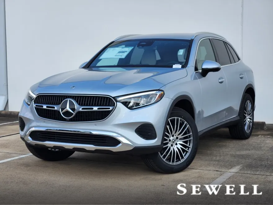 2026 Mercedes Benz GLC 300 photo 1