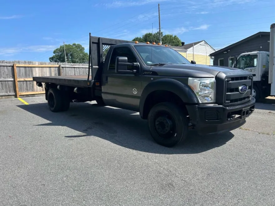 2012 Ford F-550 photo 1