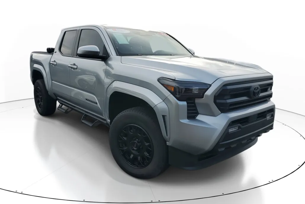 2024 Toyota Tacoma 4x4 SR5 photo 1
