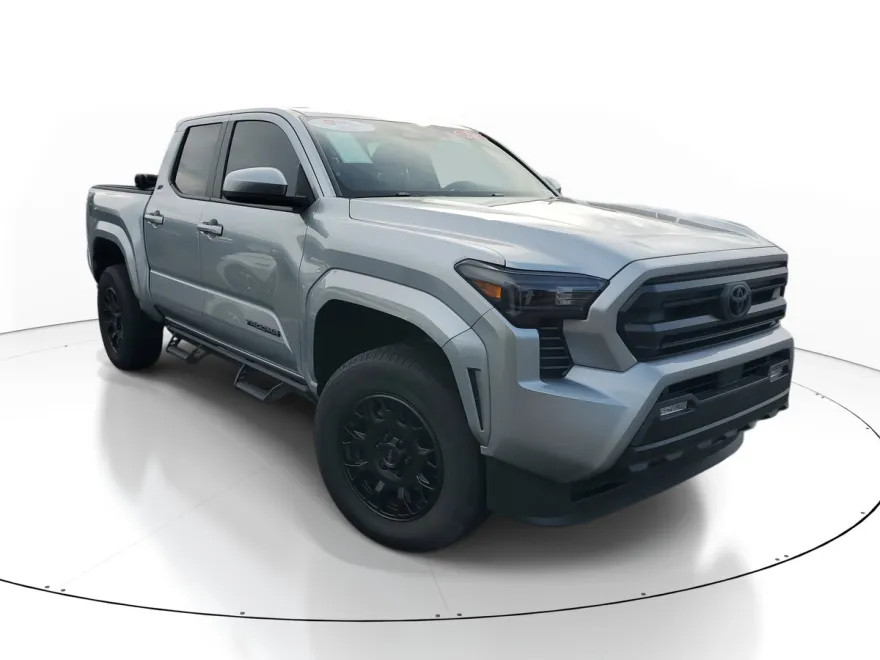 2024 Toyota Tacoma 4x4 SR5 photo 1