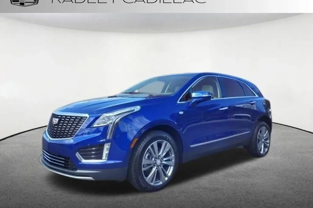 2025 Cadillac XT5 Luxury photo 1
