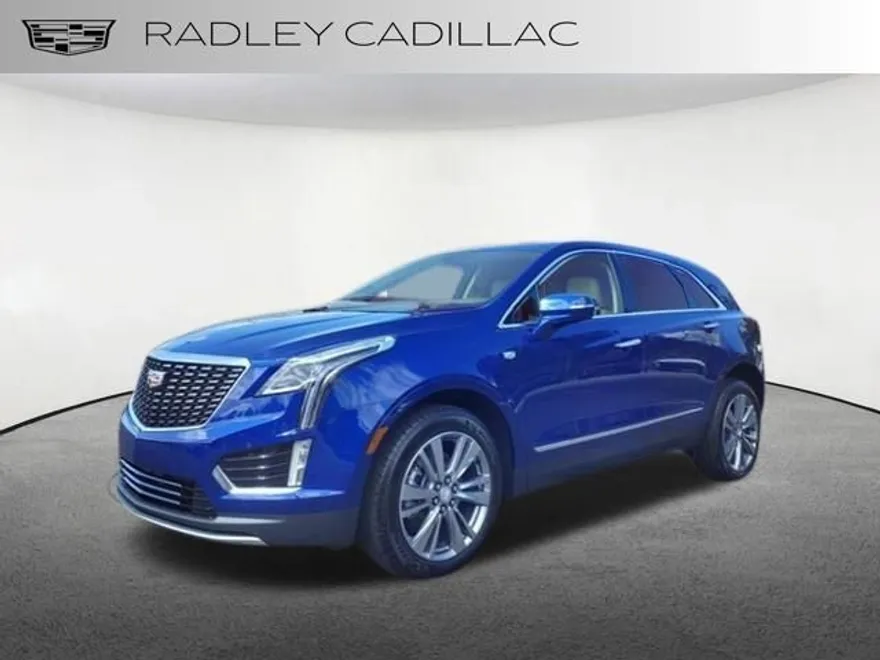 2025 Cadillac XT5 Luxury photo 1