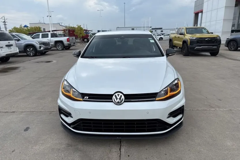 2019 Volkswagen Golf R 4Motion photo 1