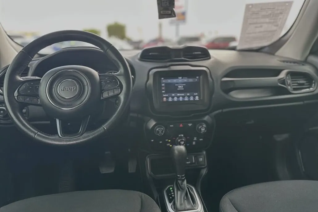 2020 Jeep Renegade Altitude photo 1