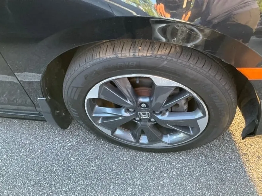 2023 Honda Odyssey Elite photo 1