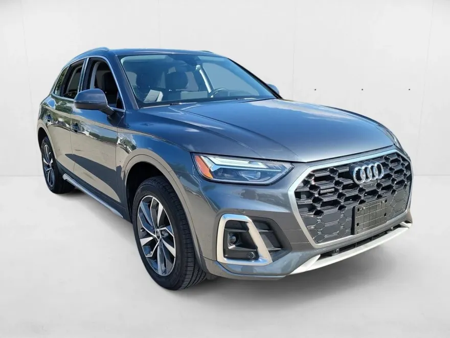 2023 Audi Q5 45 S line Premium photo 1