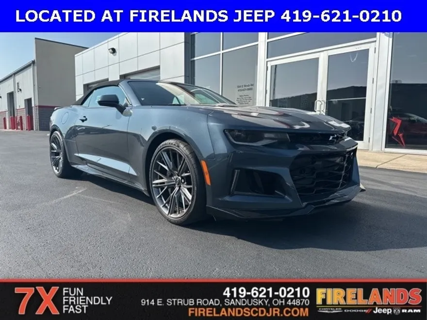 2023 Chevrolet Camaro ZL1 photo 1