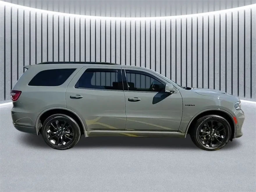 2022 Dodge Durango R/T photo 1
