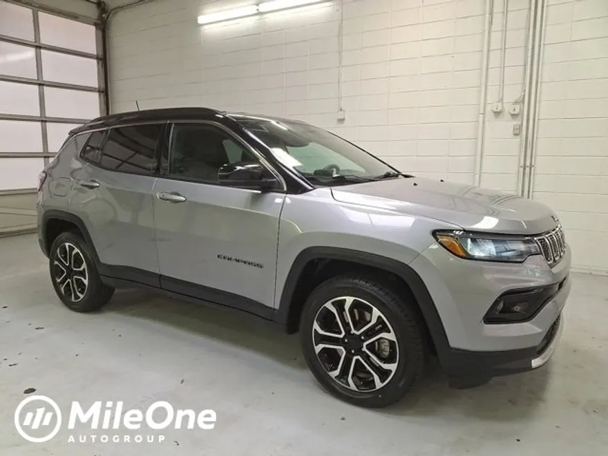 2024 Jeep Compass Limited photo 1