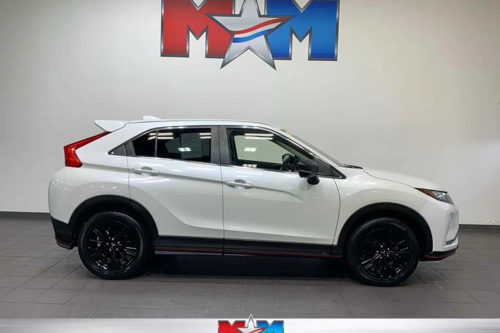 2020 Mitsubishi Eclipse Cross SP photo 1