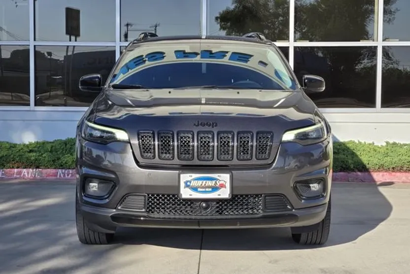 2023 Jeep Cherokee Altitude photo 1