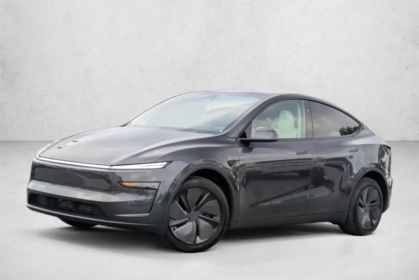 2026 Tesla Model Y Long Range photo 1