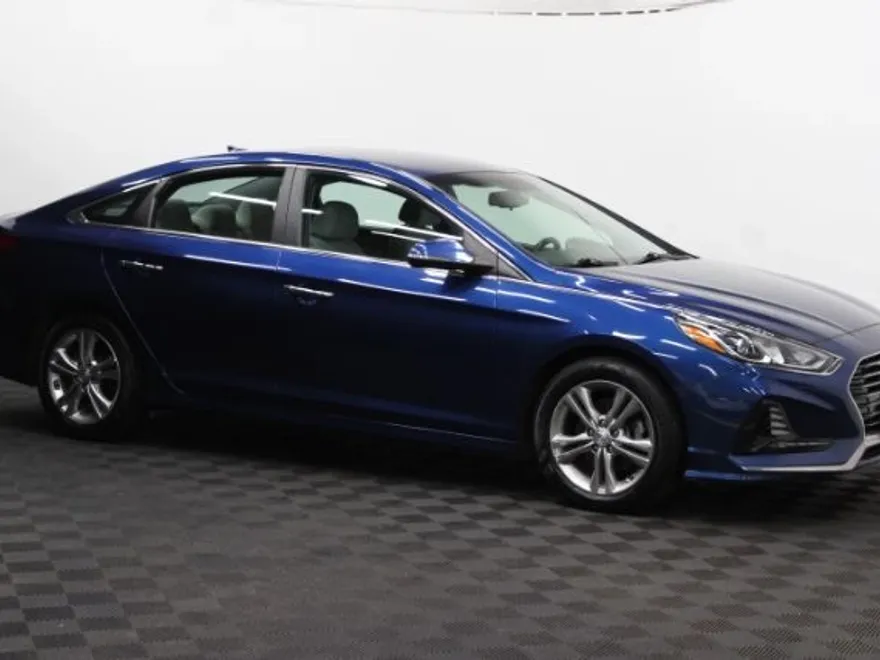 2018 Hyundai Sonata SEL photo 1