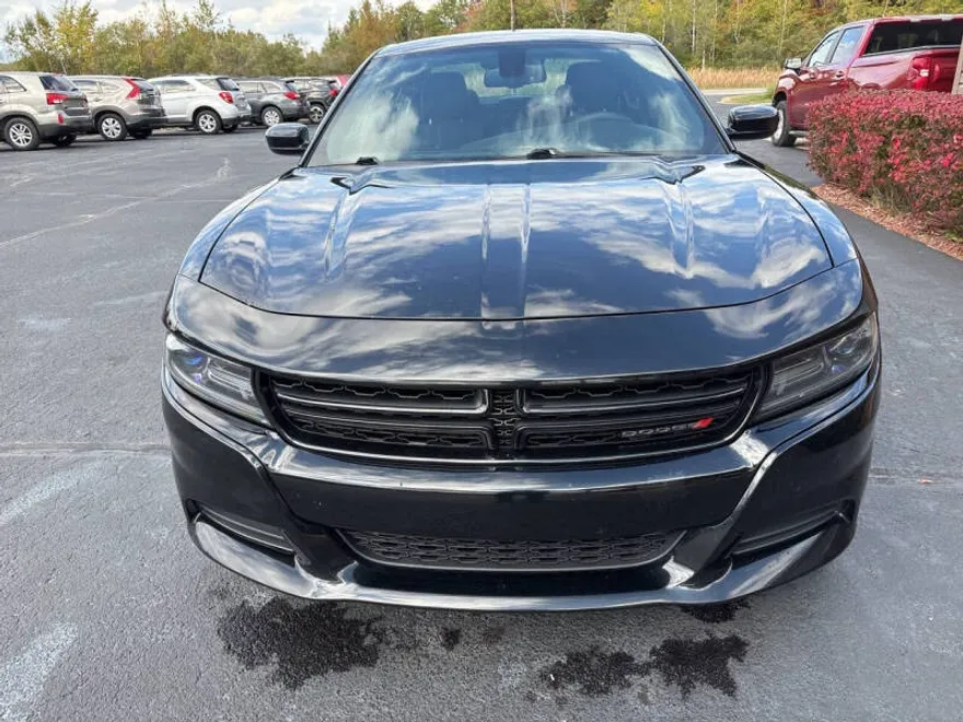 2015 Dodge Charger SXT photo 1
