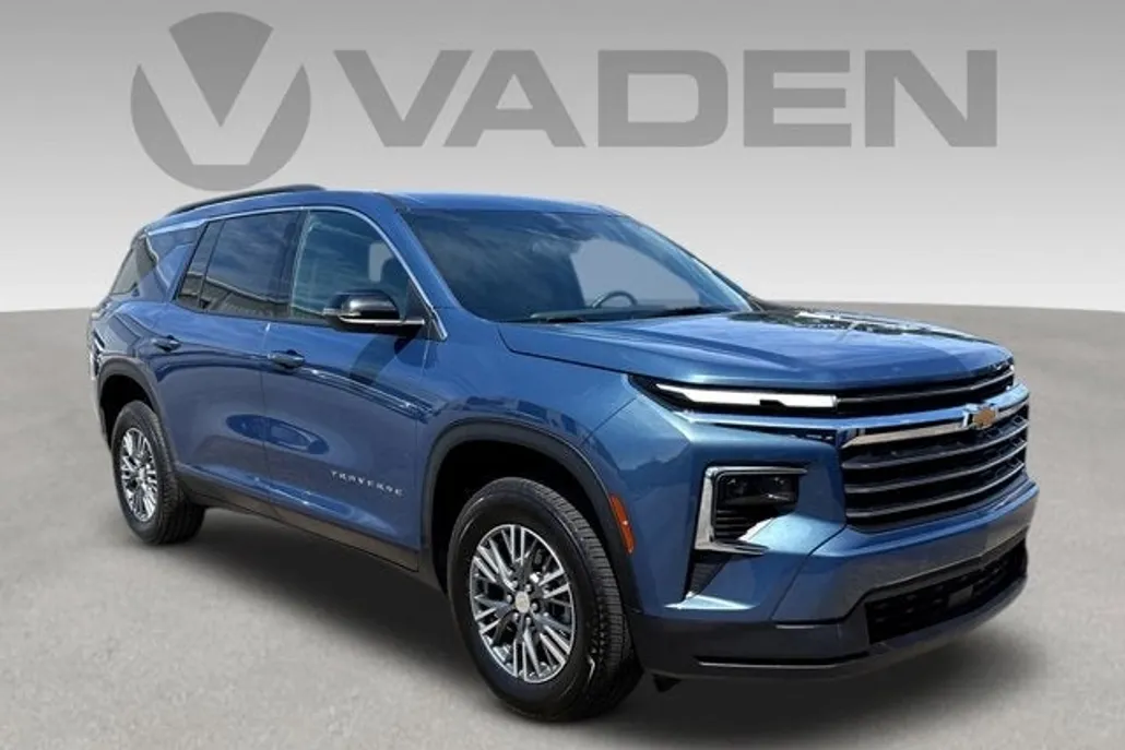2025 Chevrolet Traverse photo 1
