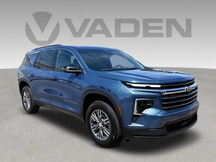 2025 Chevrolet Traverse photo 1