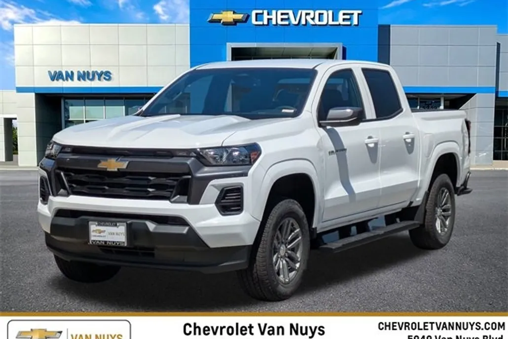 2026 Chevrolet Colorado LT photo 1