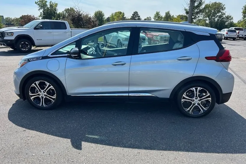 2018 Chevrolet Bolt EV Premier photo 1