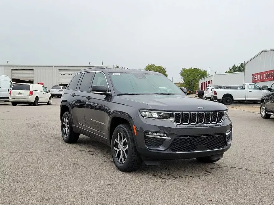 2025 Jeep Grand Cherokee Limited photo 1