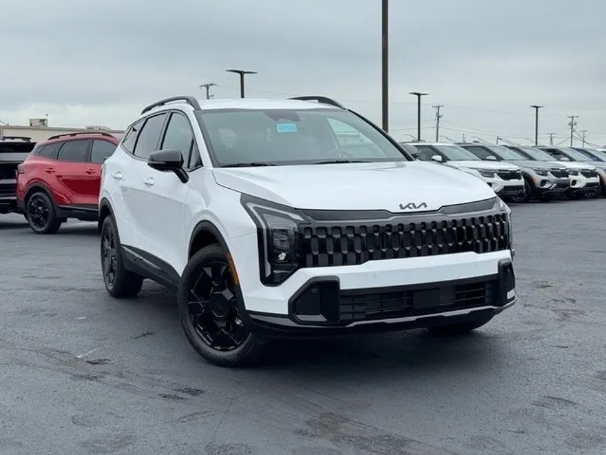 2026 Kia Sportage X-Line photo 1