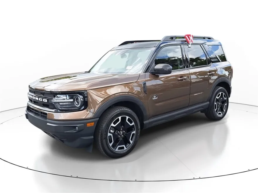 2022 Ford Bronco Sport Outer Banks photo 1