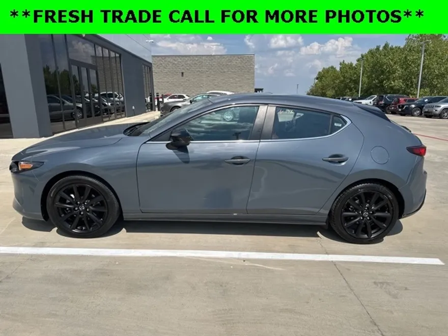 2024 Mazda Mazda3 2.5 s Carbon photo 1