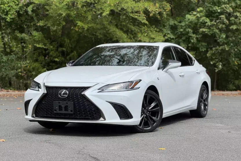 2021 Lexus ES 250 F SPORT photo 1