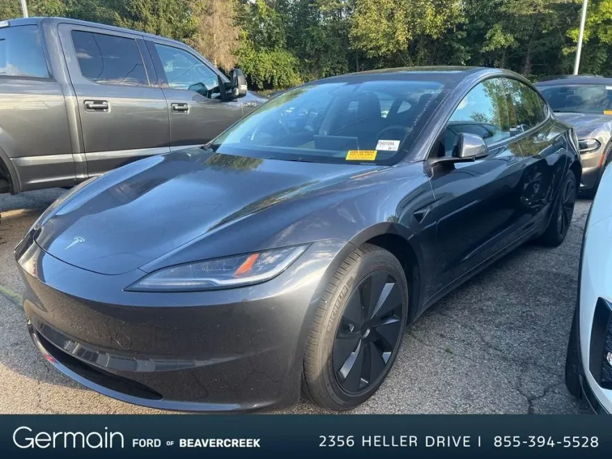 2024 Tesla Model 3 Long Range photo 1