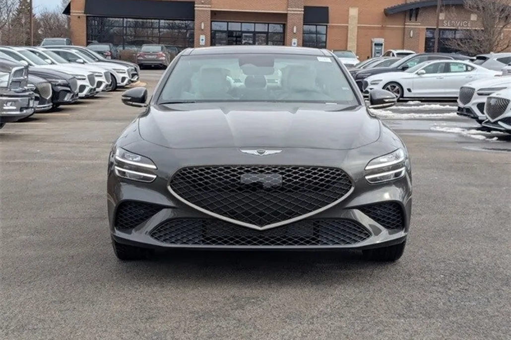2025 Genesis G70 2.5T Sport Prestige photo 1